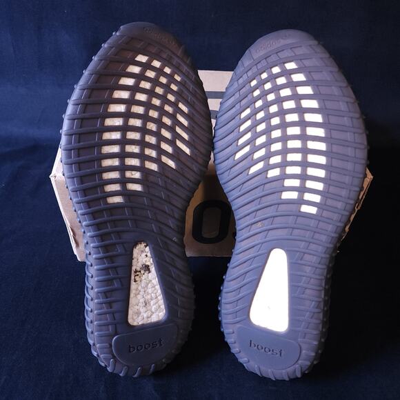 Mens Size 11.5 adidas Yeezy Boost 350 V2 Low Bred Black Shoes Authentic CP9652 - Picture 8 of 13